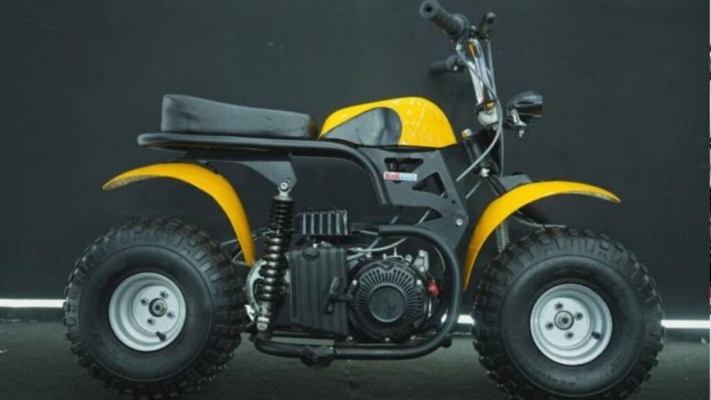 Iconic Monkey Bike Returns After 40 Years! Meet India’s ₹50,000 ‘Mini Rocket’ 1 Iconic Monkey Bike Returns After 40 Years! Meet India’s ₹50,000 ‘Mini Rocket’