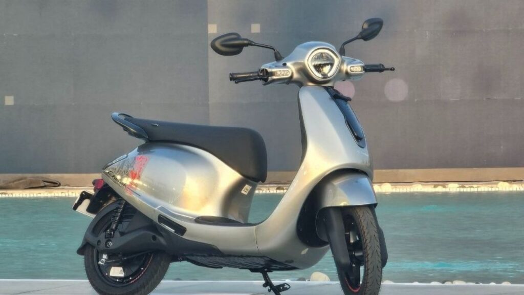 Budget EV Alert: New Bajaj Chetak C25 Launched Under ₹1 Lakh!